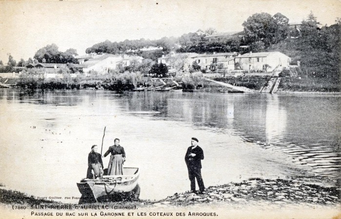 saint pierre d aurillac  gironde  passage du bac sur la garonne et les coteaux des arroques